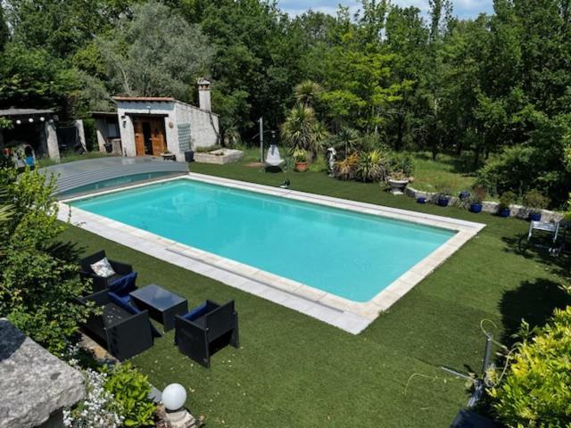 Sous Les Oliviers Hotel Tourrettes Bagian luar foto
